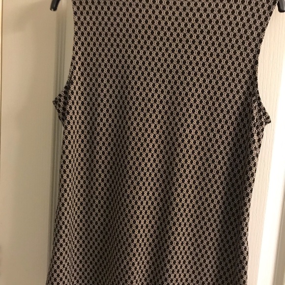 Dana Buchanan Tank - Picture 2 of 4